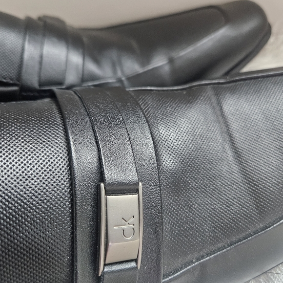 Pre loved barely worn!! Calvin Klein mens dress shoe - Picture 8 of 12
